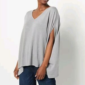 Laurie Felt Gray V-Neck Top Size M/L